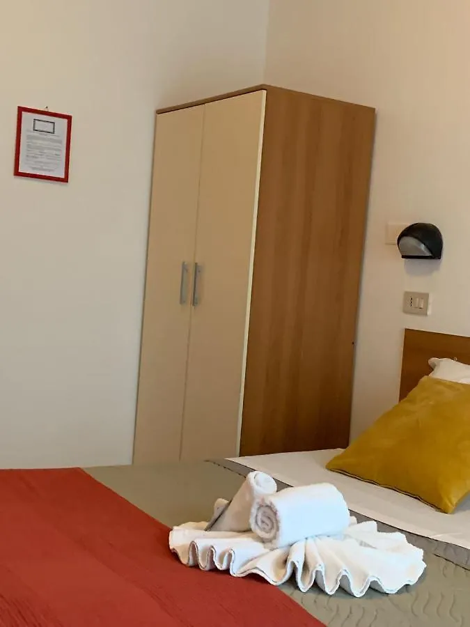 Villa del bagnino Rimini 2*,